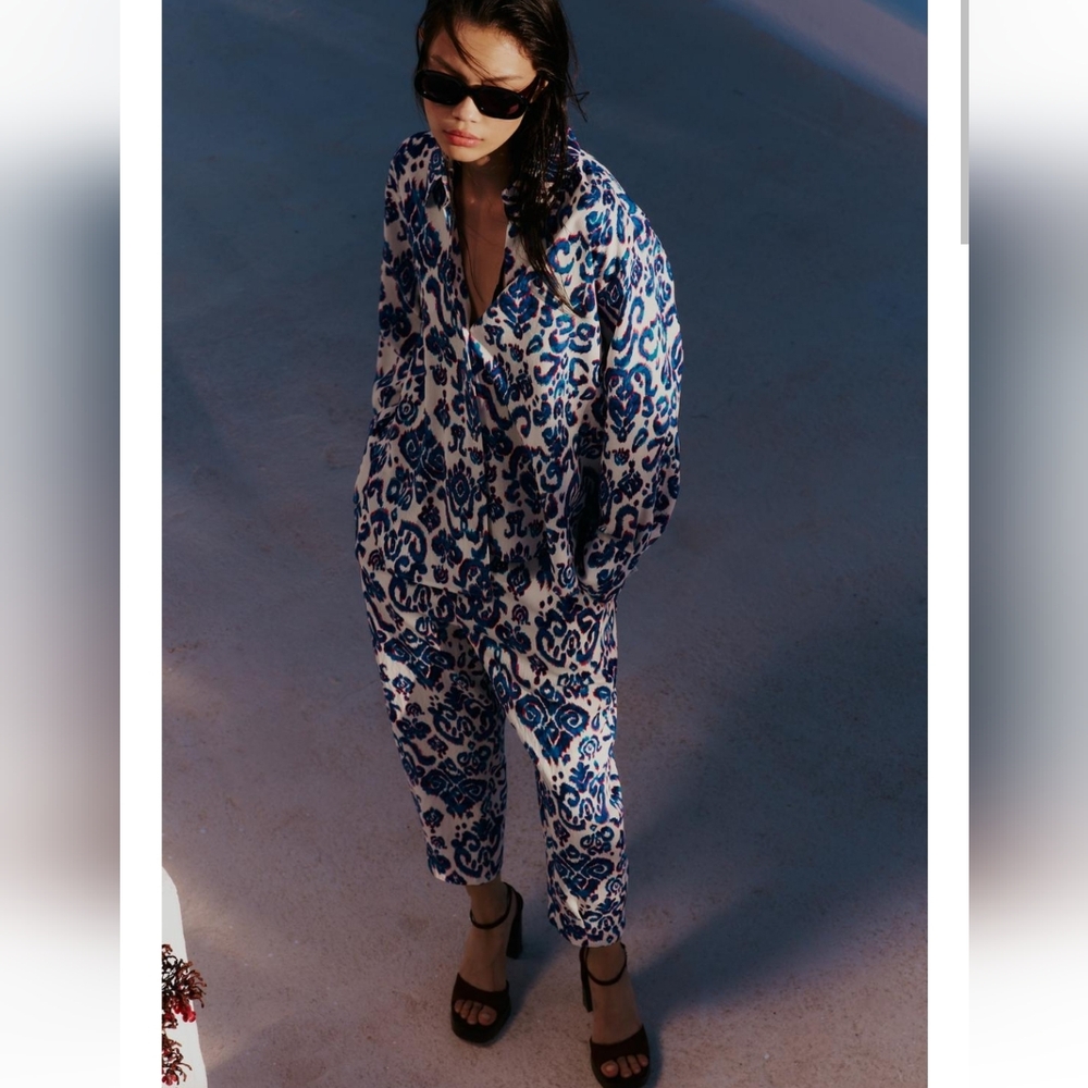 💖💖 NWT Zara Vibrant Blue Patterned Button-down Long Sleeve Shirt Size Medium